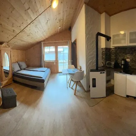 Billes Gemuetliches Gaestezimmer Zugspitz Arena *